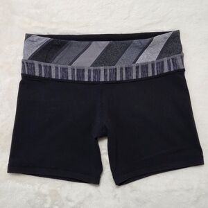 Lululemon Reversible Groove Short